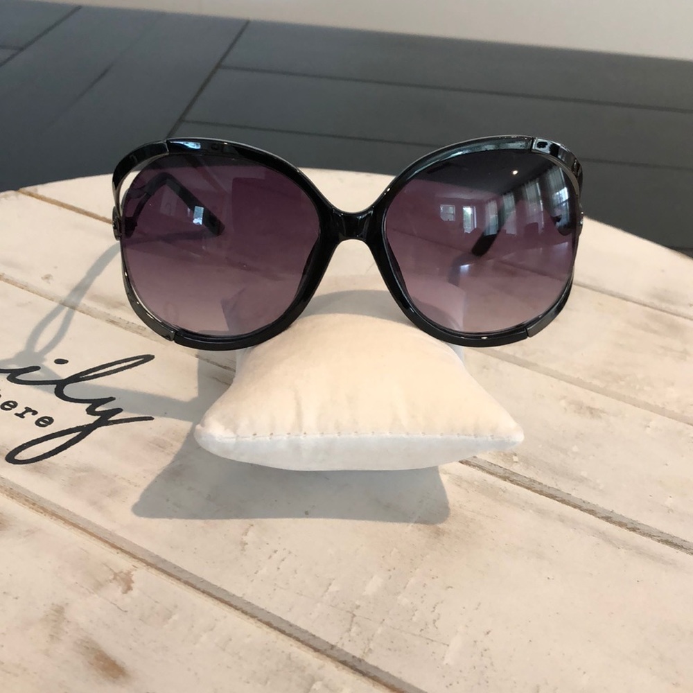 Kennth Cole Reaction Sunglasses